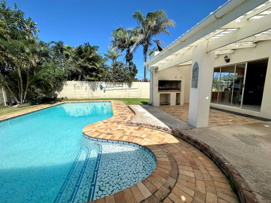 4 Bedroom Property for Sale in Gonubie Eastern Cape